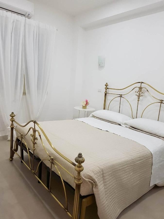 I Tesori Del Mare Bed and Breakfast Letojanni Eksteriør billede